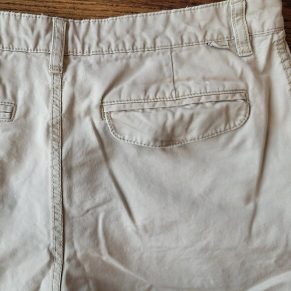 Quicksilver tan shorts size 31 - Picture 2 of 7